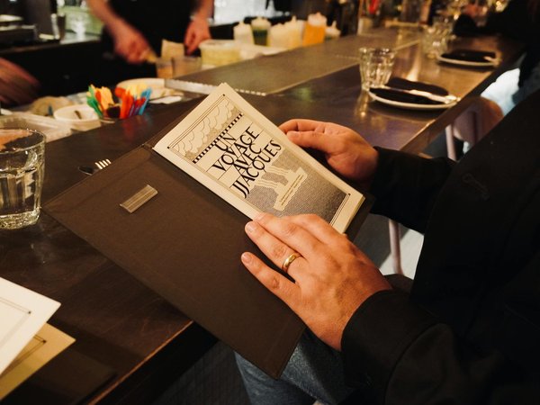 Révolution technologique en cuisine : comment les innovations façonnent-elles notre manière de cuisiner ?